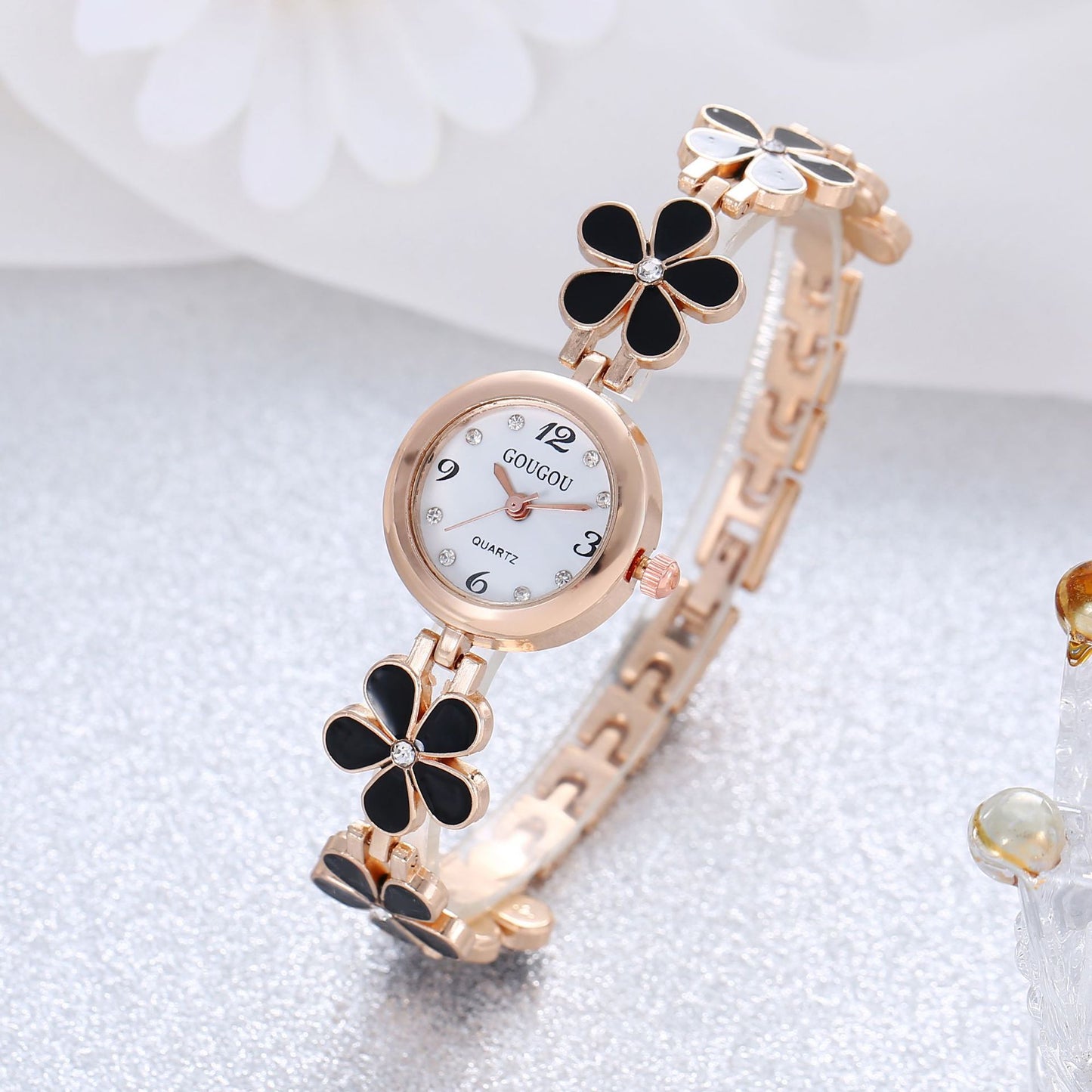 Women's Bracelet Watch Flower Disk Two-piece Bracelet Set